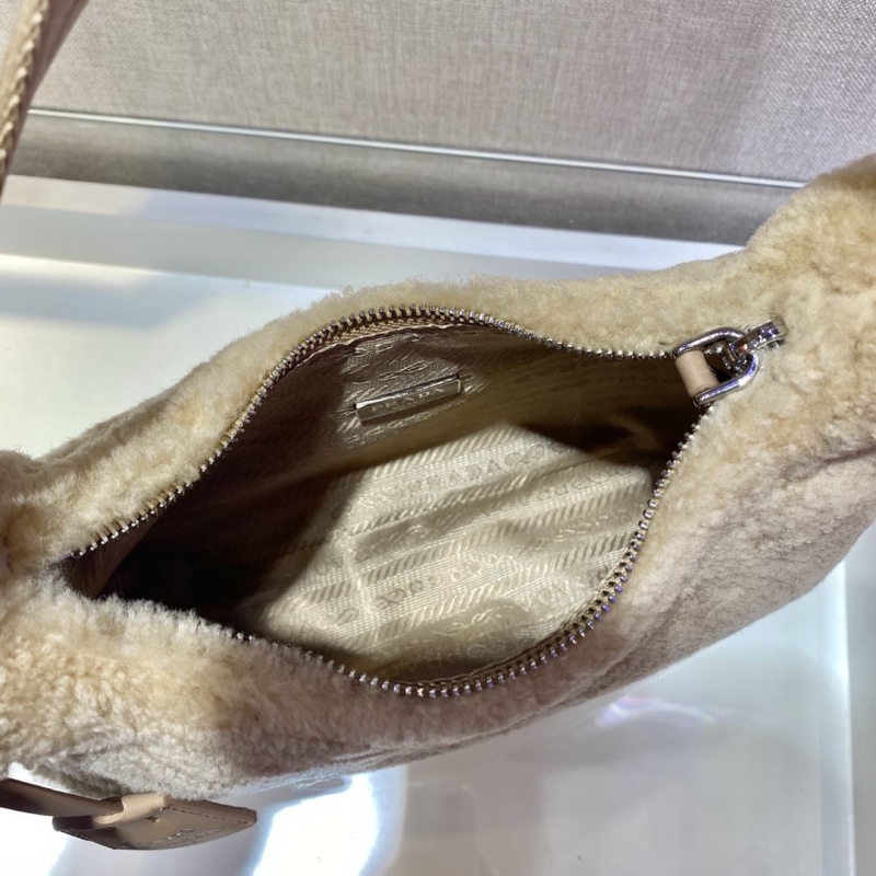 Pra*a hobo bags